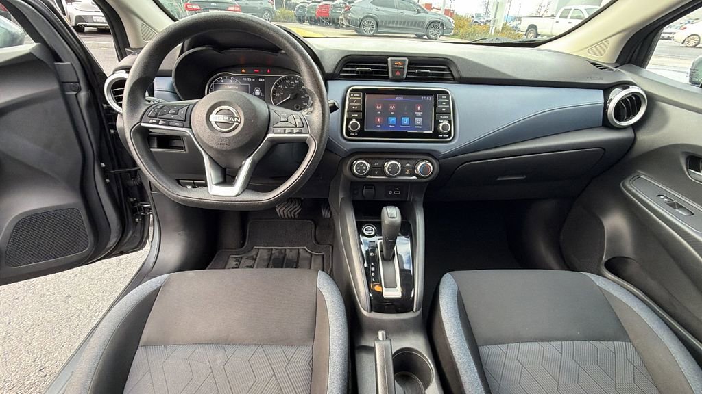 Used 2023 Nissan Versa SV image 18