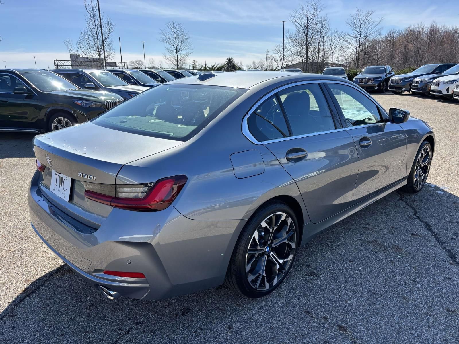 New 2026 BMW 330i xDrive Sedan w/ Premium Package AWD/4WD image 5