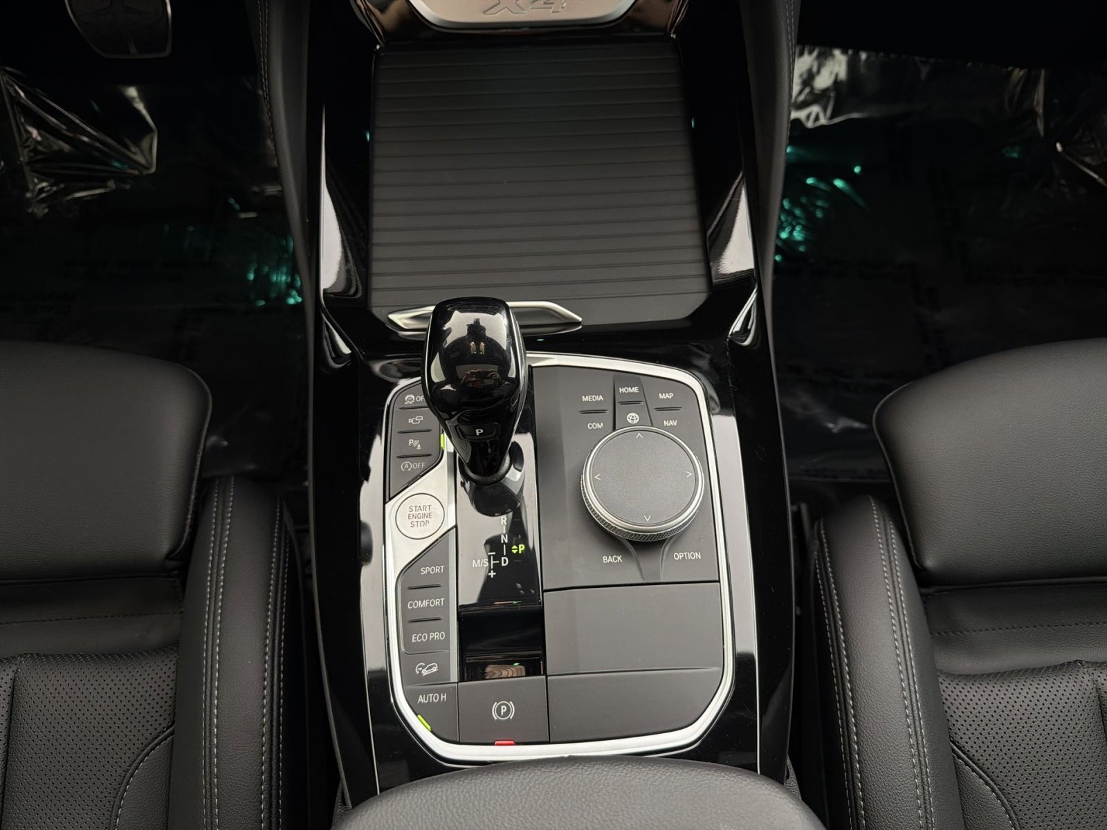 Used 2025 BMW X4 xDrive30i w/ Premium Package image 22