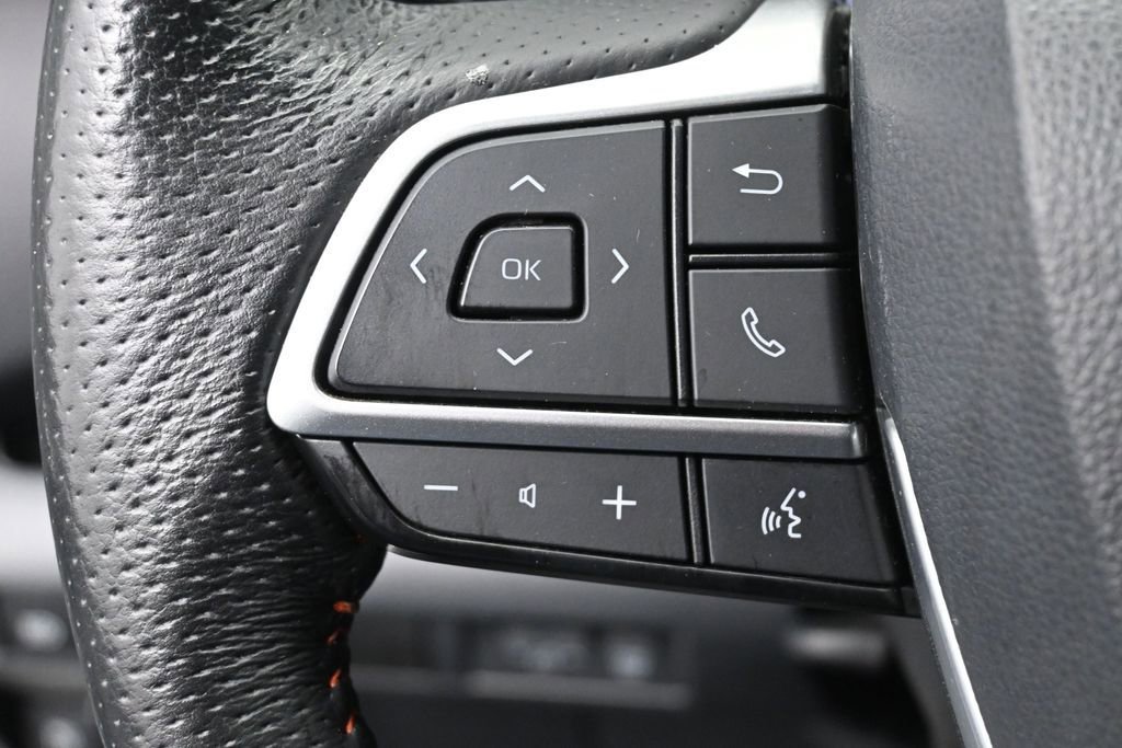 Used 2021 Toyota Sienna XSE w/ XSE Plus Package FWD image 16