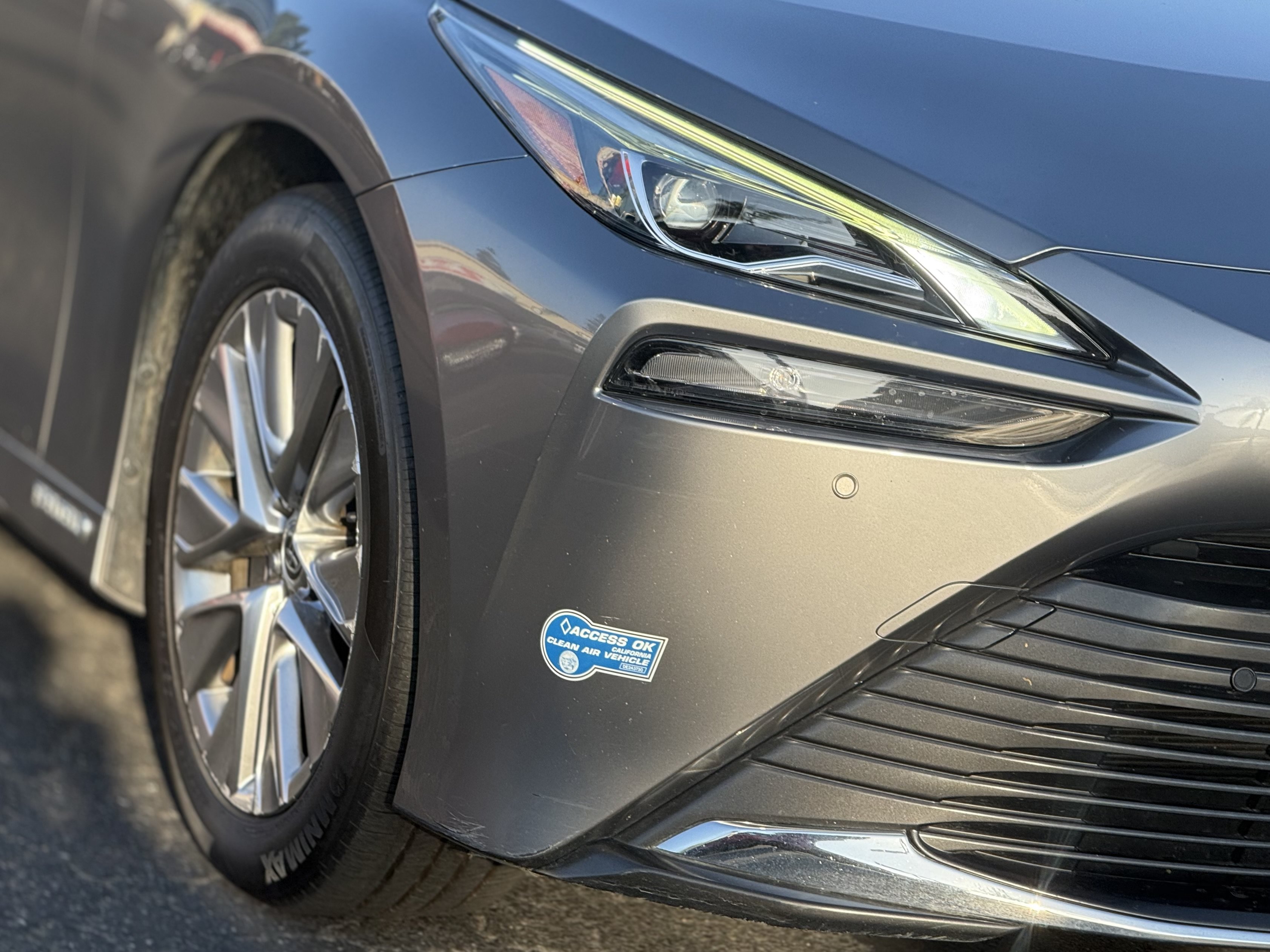 Used 2021 Toyota Mirai w/ Advanced Technology Package RWD image 5