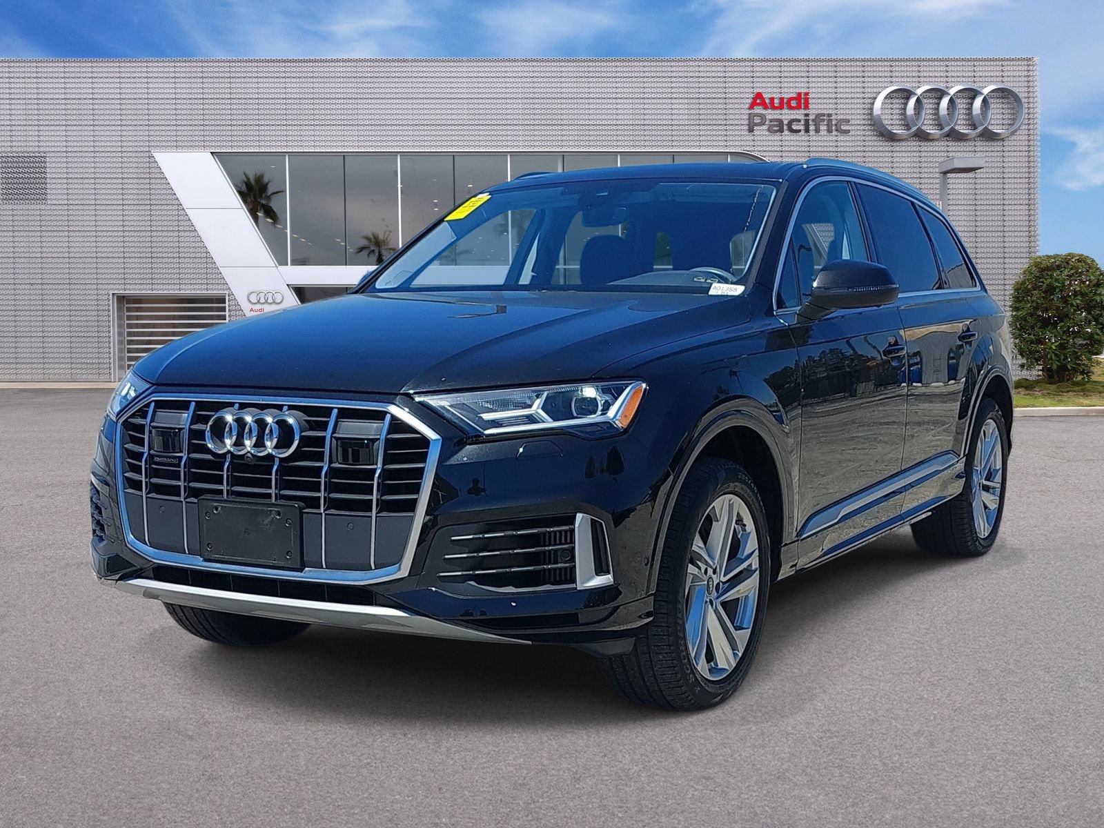 Used 2023 Audi Q7 3.0T Premium Plus w/ Premium Plus Package AWD/4WD image 1