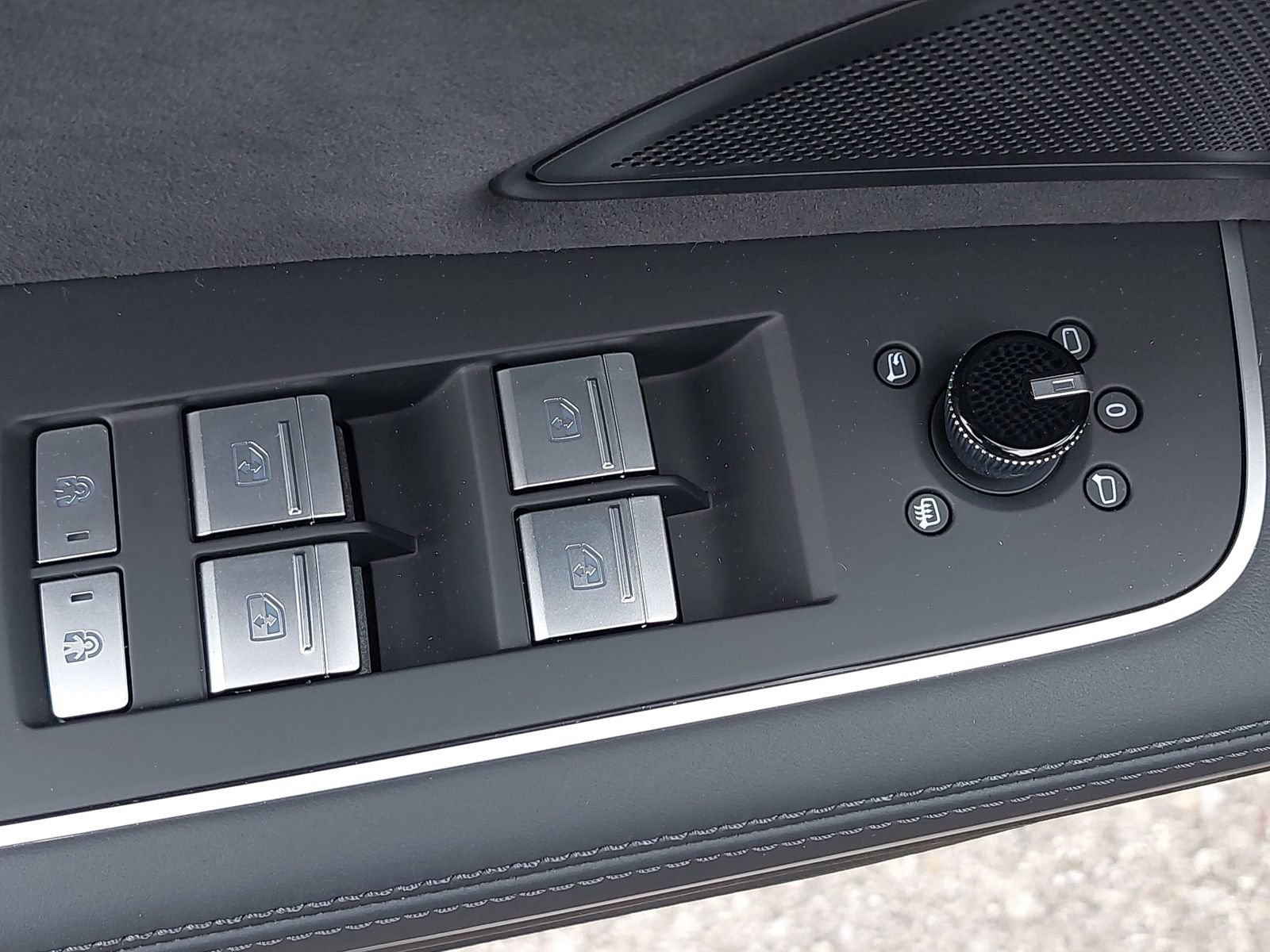 New 2026 Audi A8 L 3.0T AWD/4WD image 31