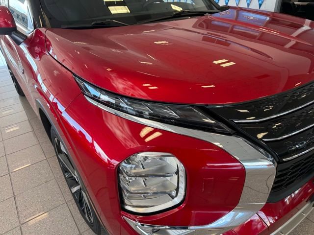 Used 2023 Mitsubishi Outlander SEL image 9