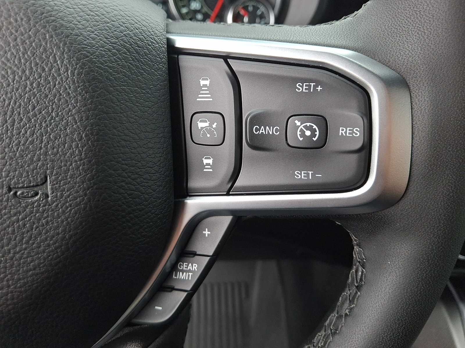 Used 2025 RAM 1500 Big Horn AWD/4WD image 20