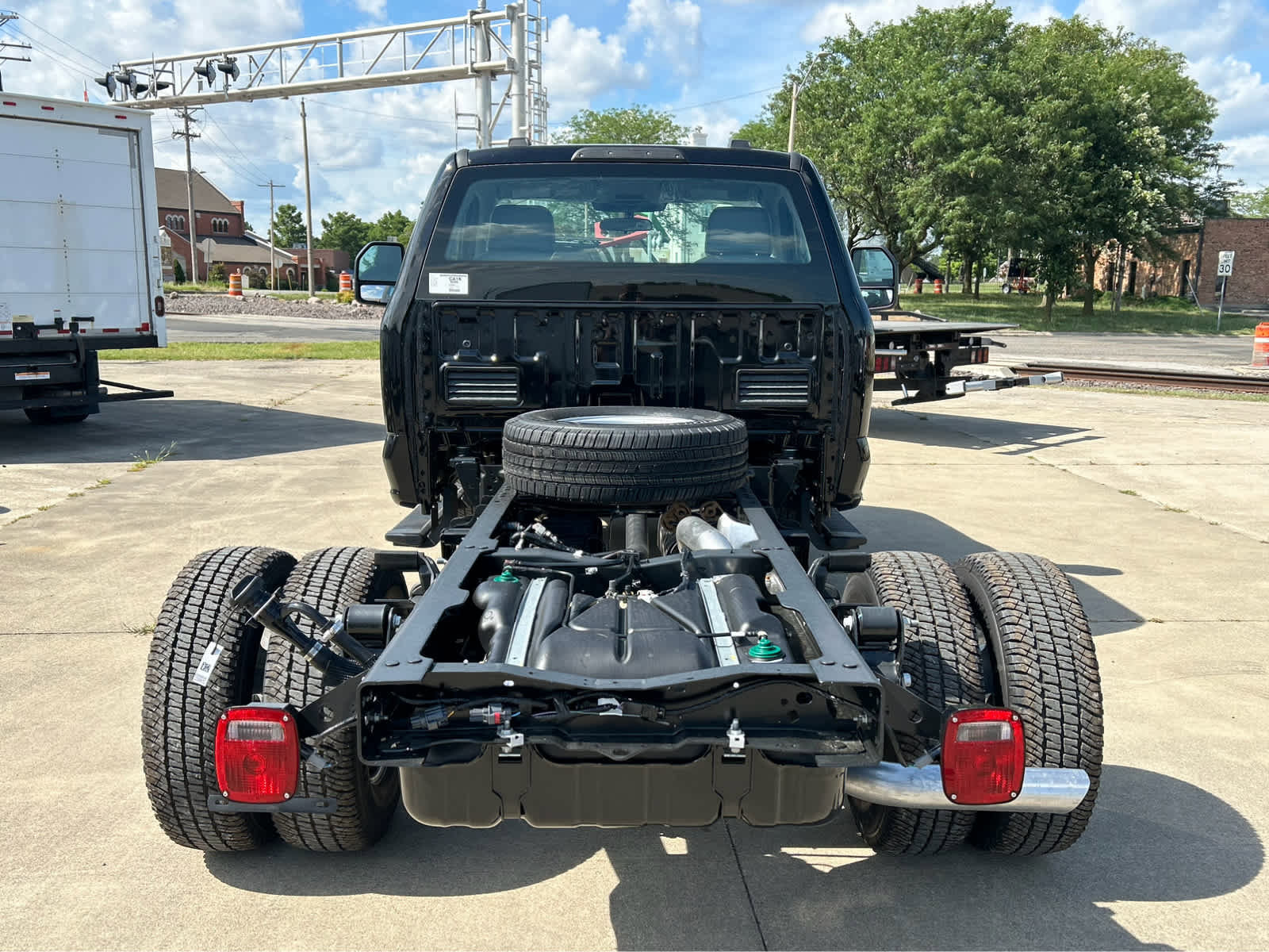 New 2025 Ford F350 XL w/ XL Chrome Package image 5