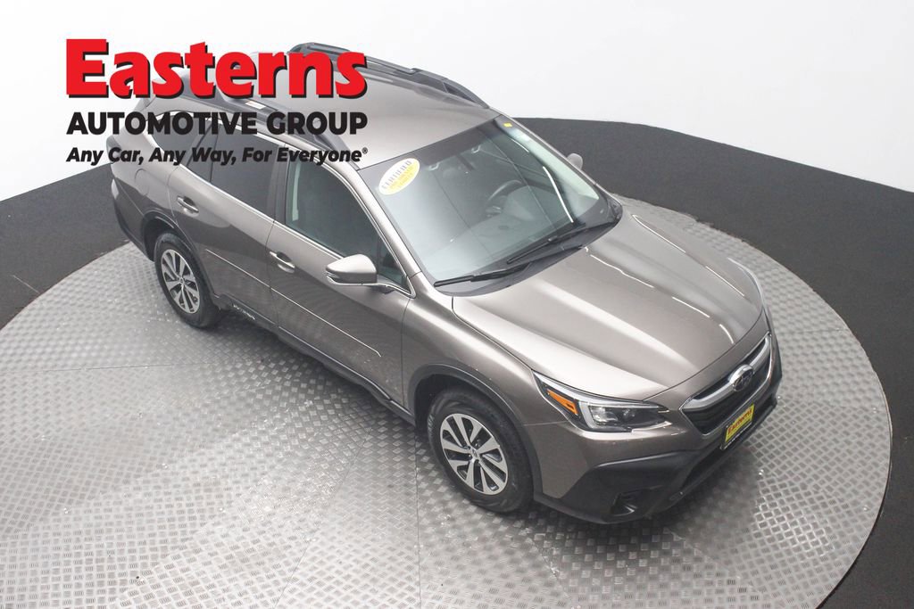 Used 2022 Subaru Outback Premium image 3