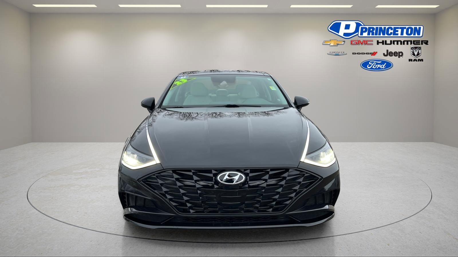 Used 2023 Hyundai Sonata SEL w/ Convenience Package image 2