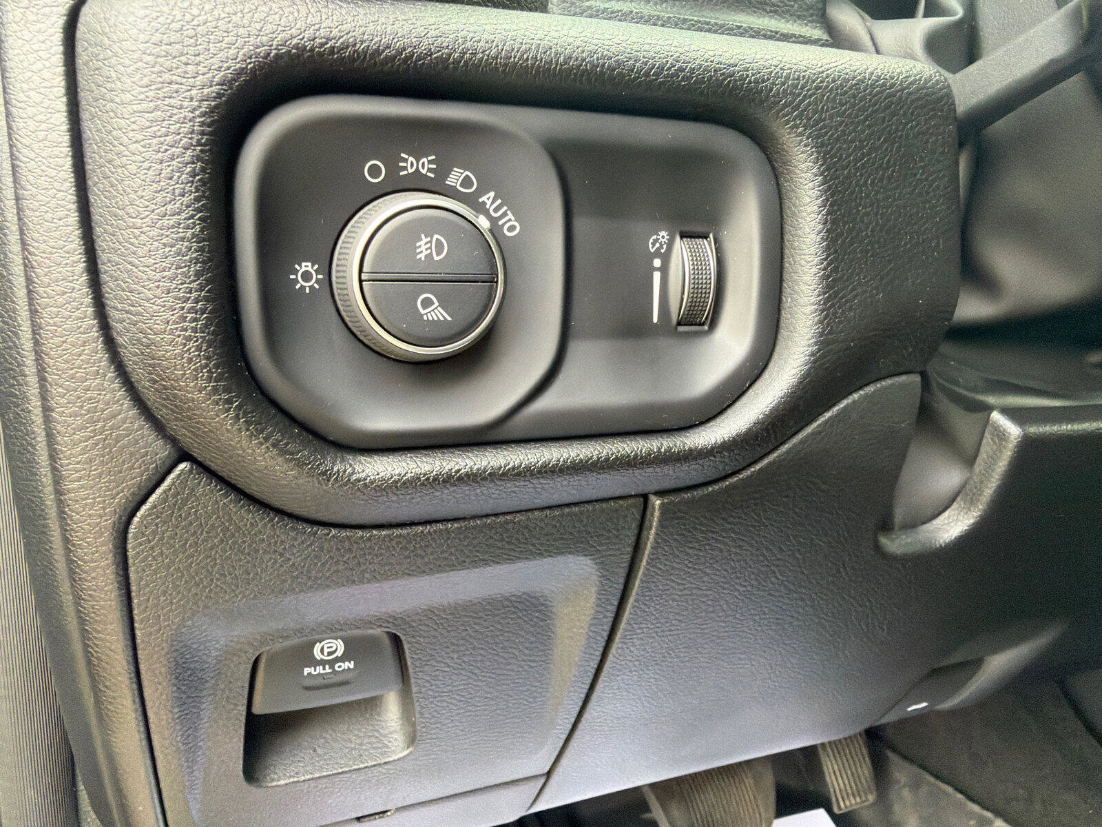 Used 2024 RAM 1500 Big Horn AWD/4WD image 11