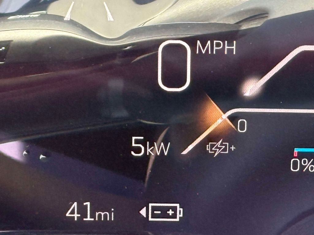New 2025 Cadillac Escalade IQ Luxury 1 AWD/4WD image 4