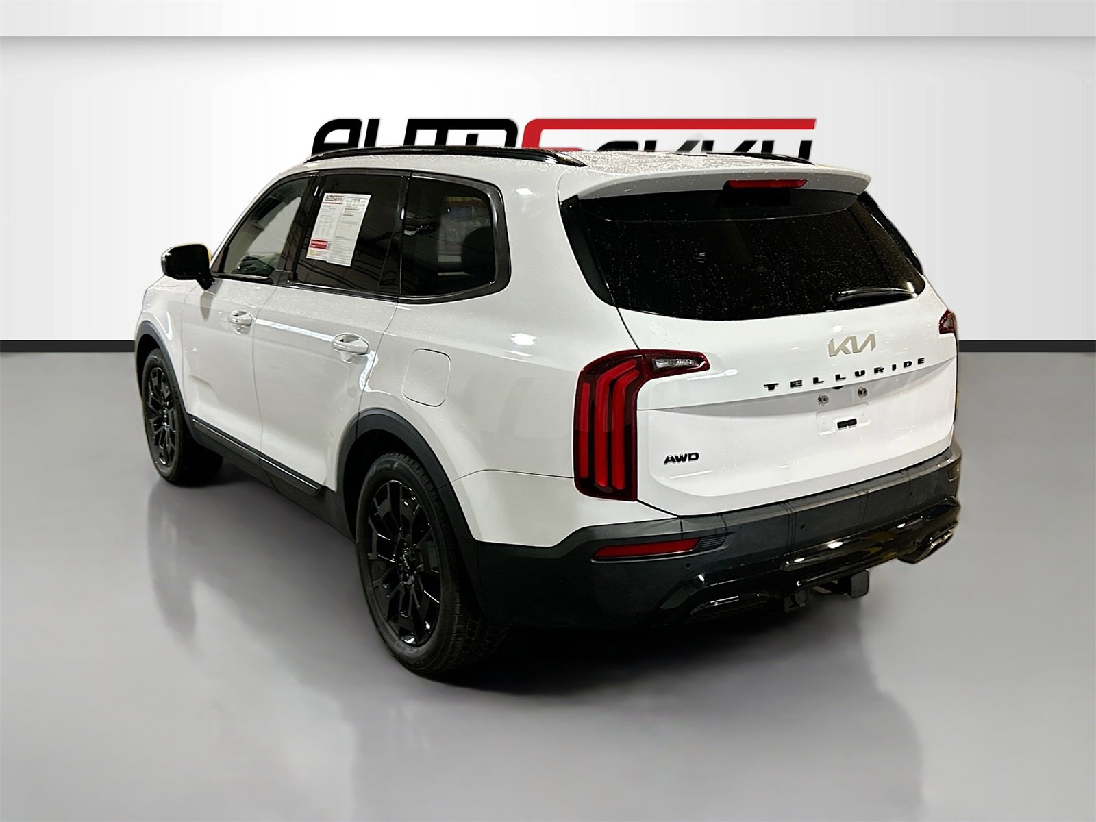 Used 2022 Kia Telluride SX w/ SX Prestige Package image 5