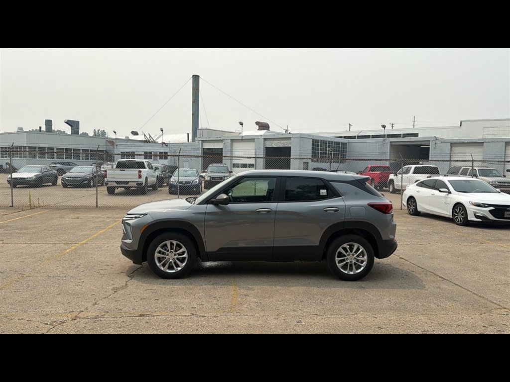 New 2026 Chevrolet TrailBlazer LS w/ LS Convenience Package FWD image 3