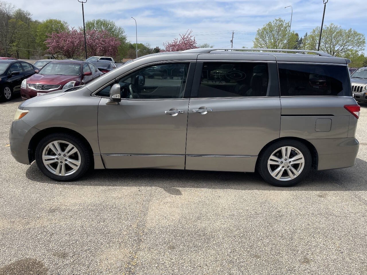 Used 2012 Nissan Quest LE FWD image 5