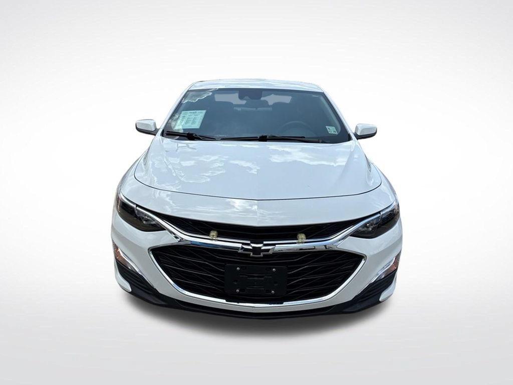 Used 2024 Chevrolet Malibu RS FWD image 2