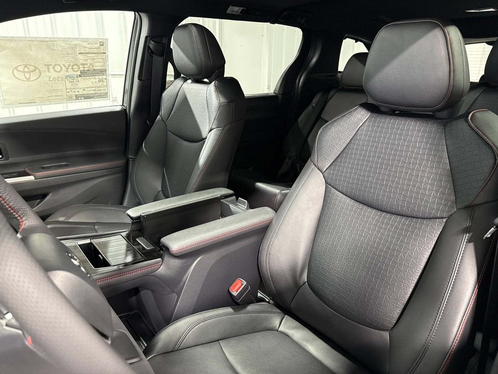 New 2026 Toyota Sienna XSE FWD image 25