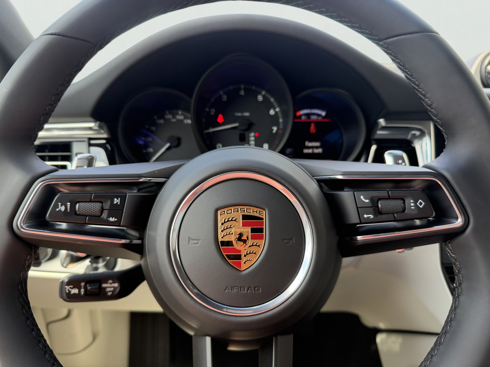 New 2026 Porsche Macan AWD/4WD image 30