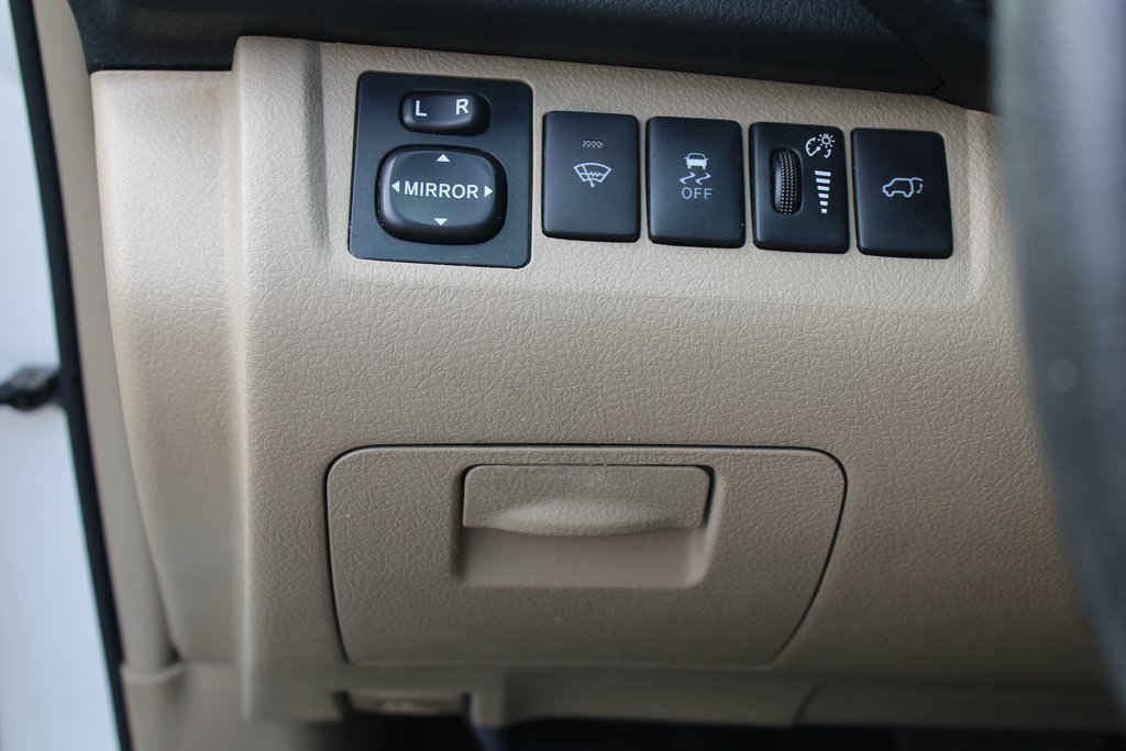 Used 2012 Toyota Highlander Limited image 20