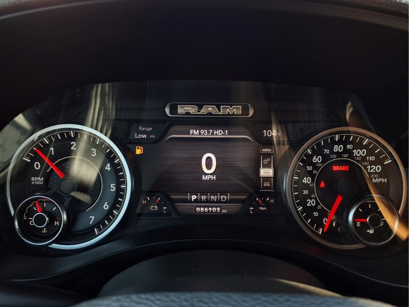 Used 2020 RAM 1500 Laramie w/ Sport Appearance Package AWD/4WD image 16