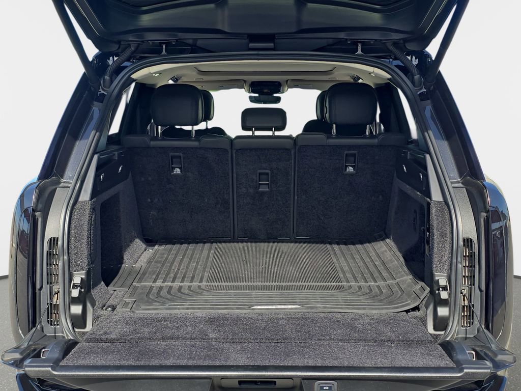 Used 2023 Land Rover Range Rover SE image 12