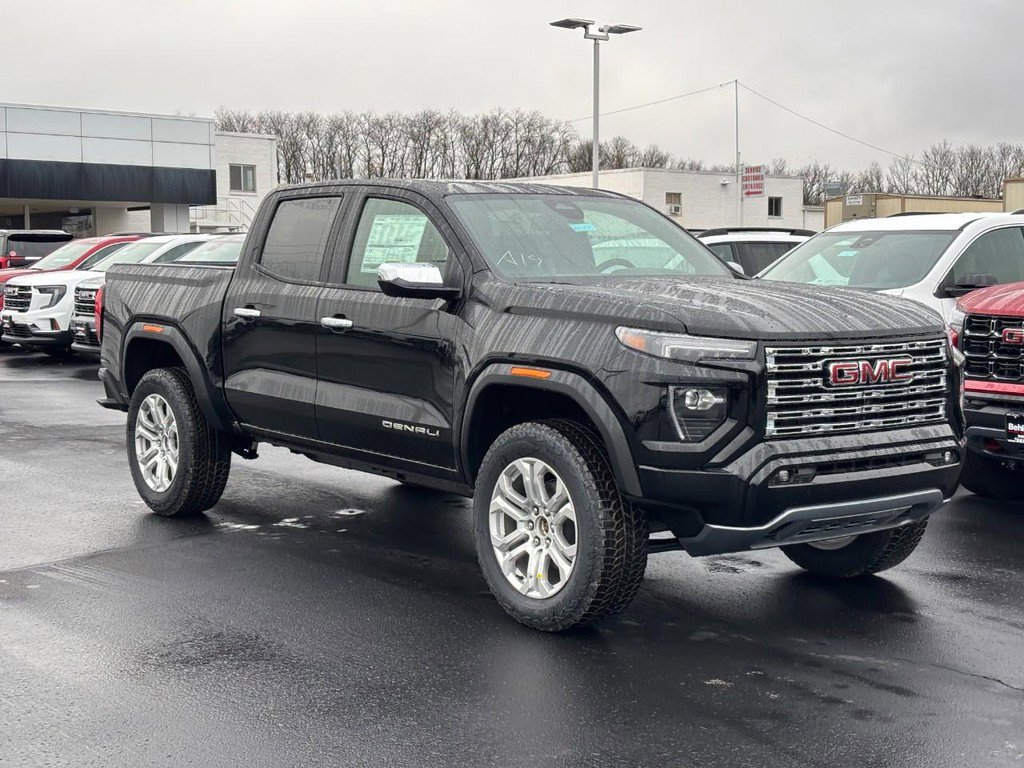 New 2026 GMC Canyon Denali w/ LPO, Denali Black Edition image 2