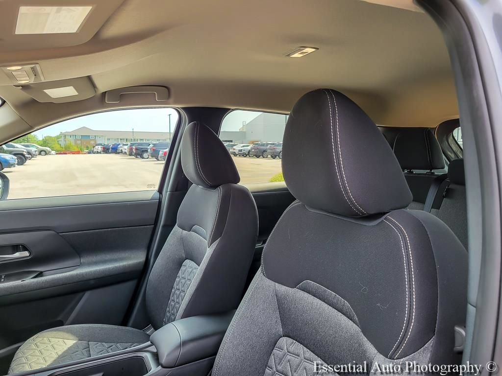 Used 2026 Nissan Kicks SV w/ Cold Weather Package AWD/4WD image 10