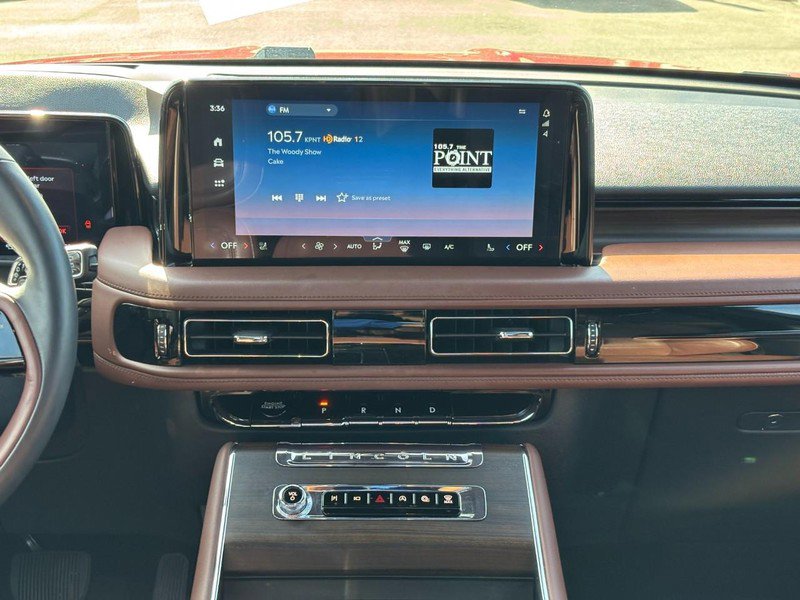Used 2025 Lincoln Aviator Reserve w/ Equipment Group 201A AWD/4WD image 14