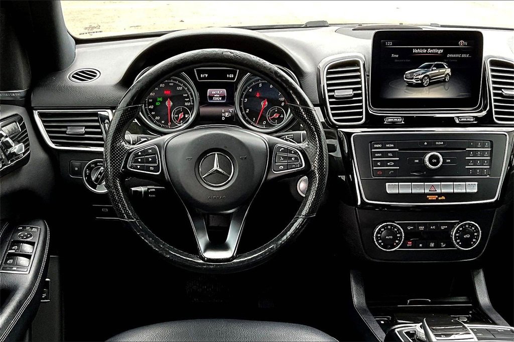 Used 2018 Mercedes-Benz GLE 350 4MATIC w/ Premium 2 Package image 5