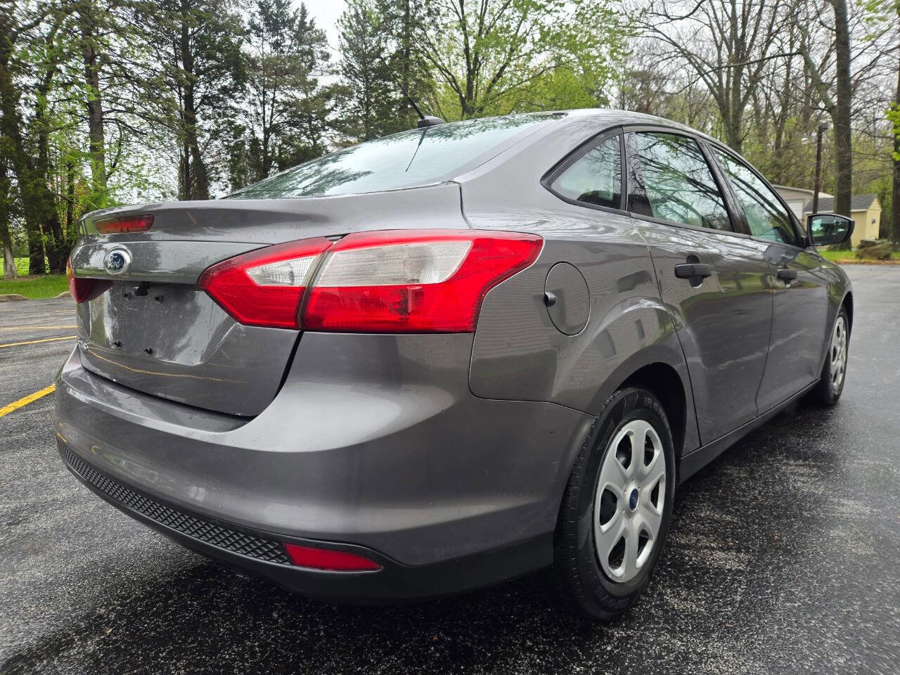 Used 2012 Ford Focus S FWD image 9
