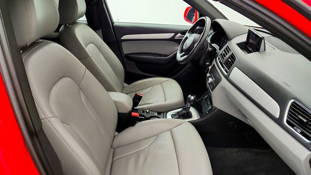 Used 2018 Audi Q3 2.0T Premium FWD image 24