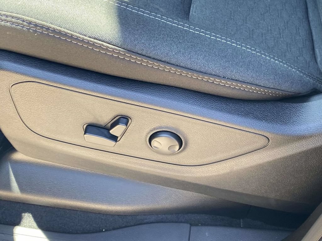 New 2026 RAM 1500 Big Horn AWD/4WD image 26