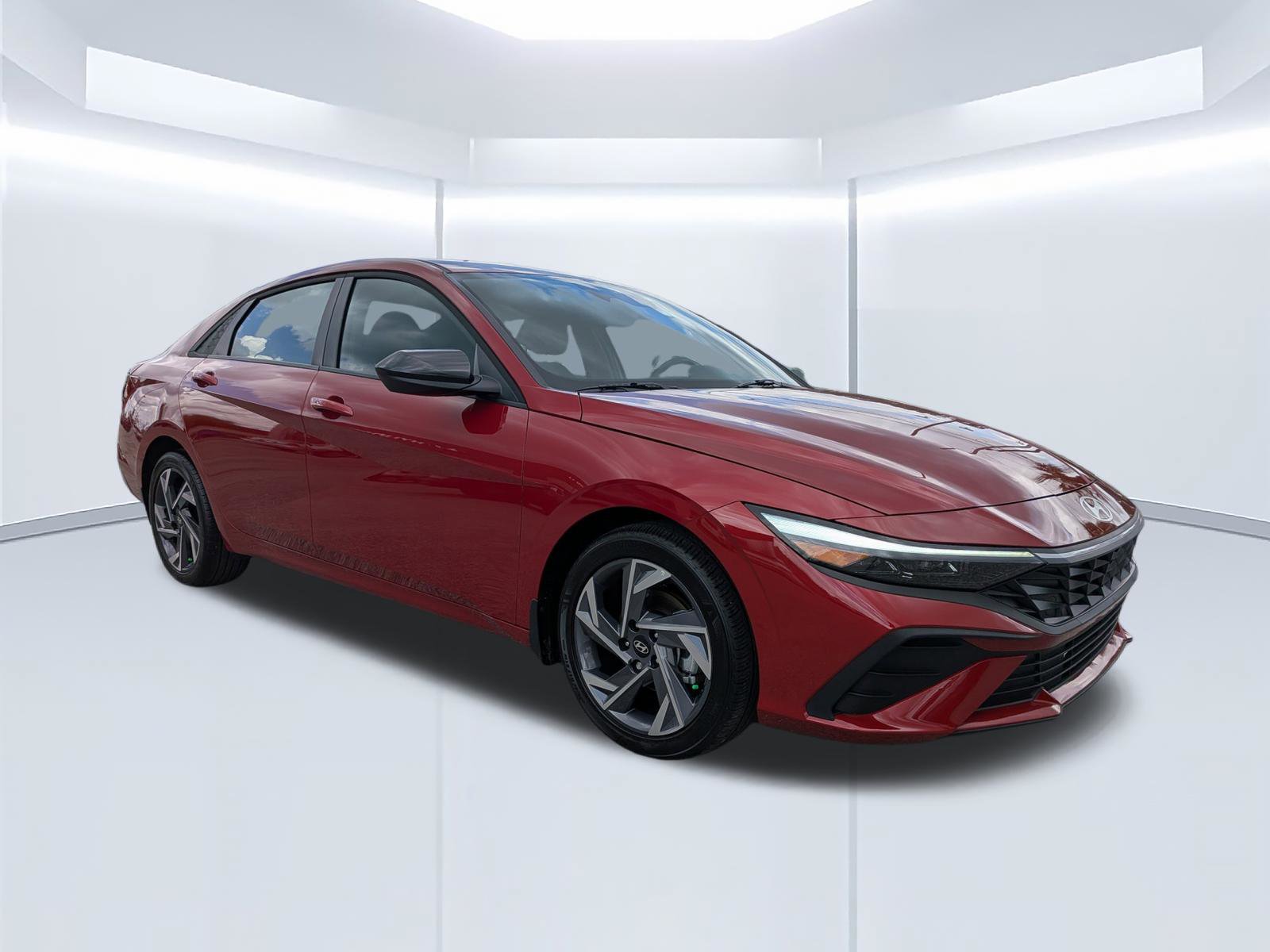 Certified 2025 Hyundai Elantra Sport FWD image 2