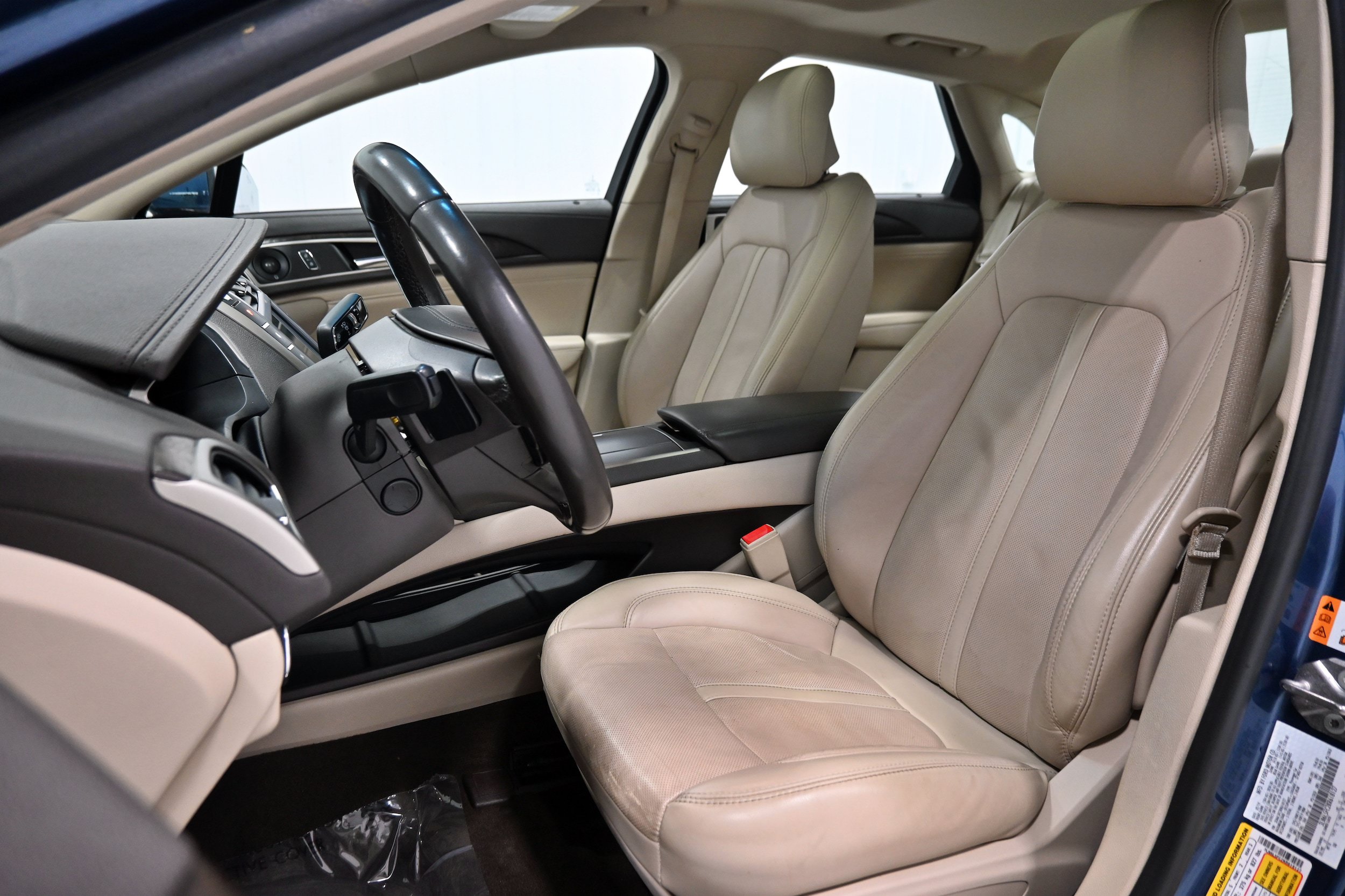 Used 2019 Lincoln MKZ Reserve AWD/4WD image 5