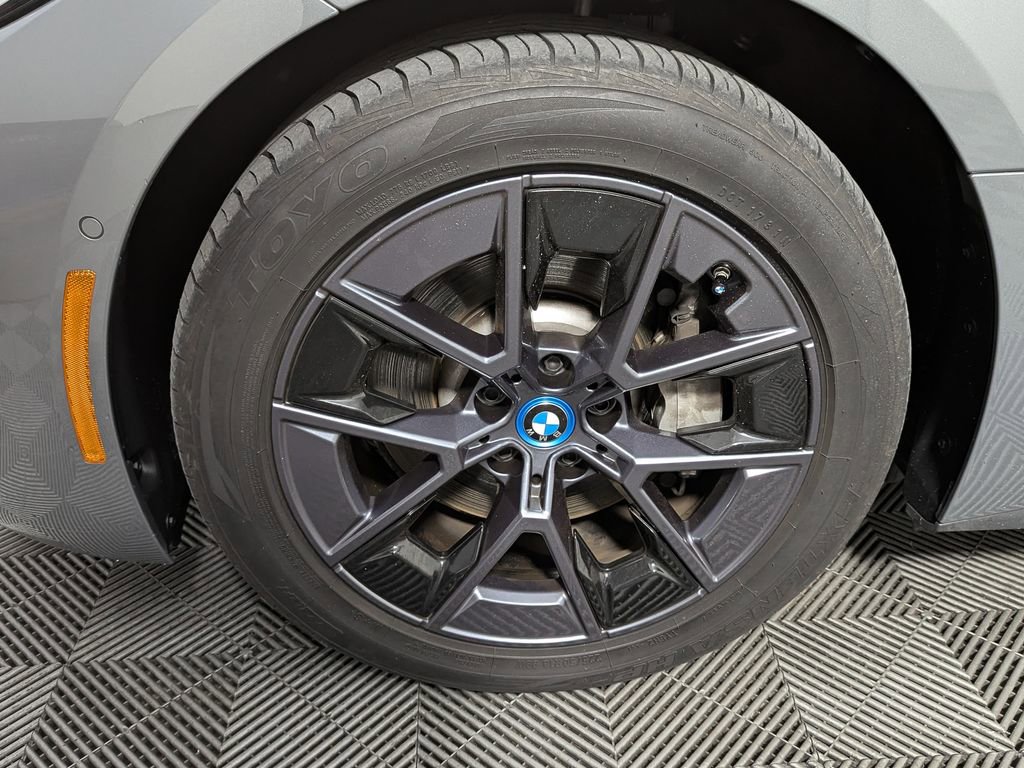 Certified 2023 BMW i4 eDrive35 RWD image 49