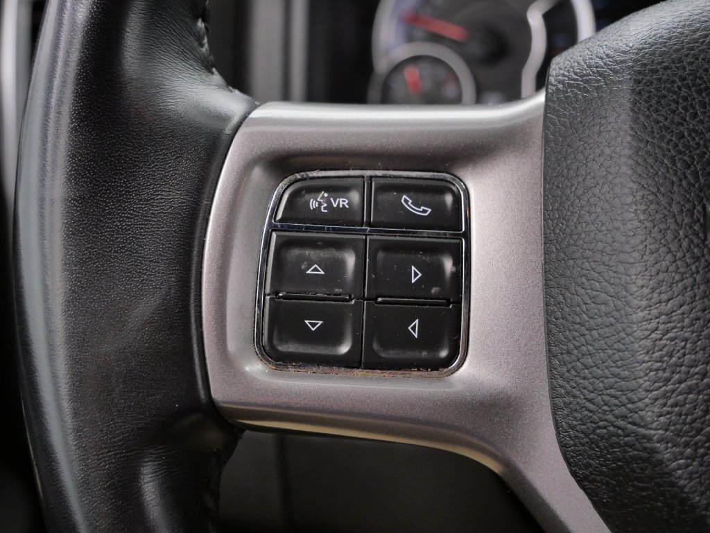 Used 2022 RAM 1500 Warlock AWD/4WD image 18