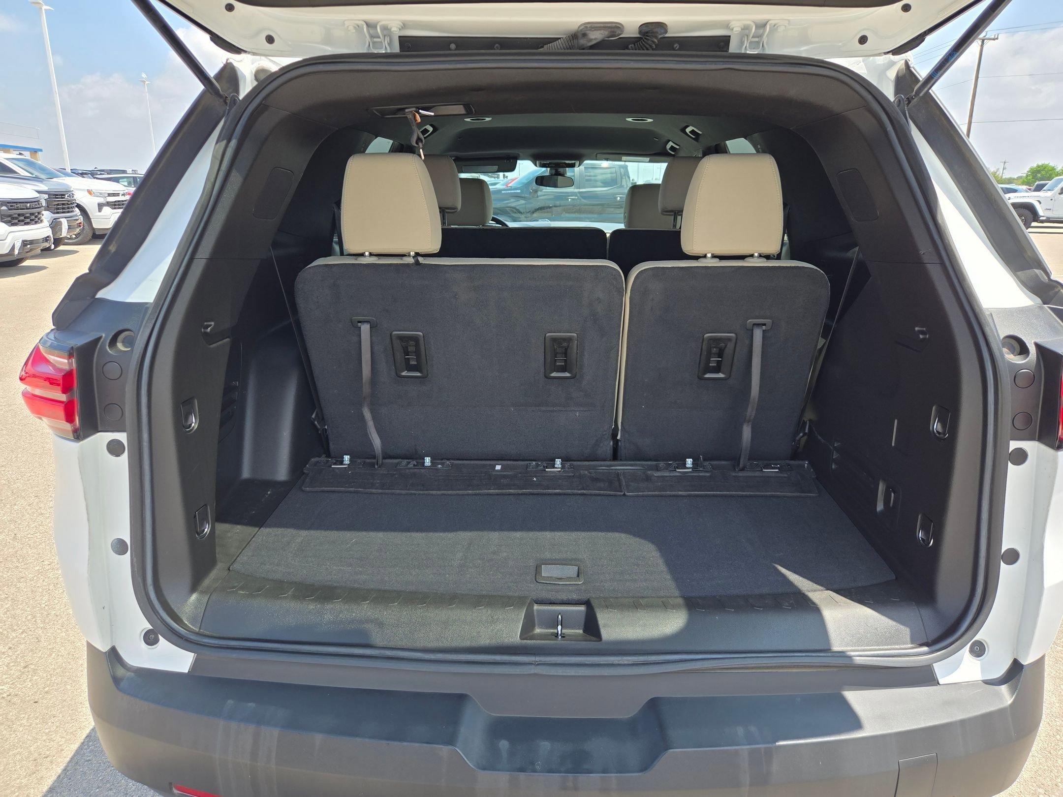Certified 2023 Chevrolet Traverse LS w/ Safety Package FWD image 22