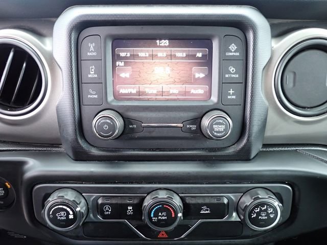 Used 2020 Jeep Gladiator Sport image 25