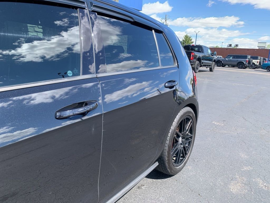 Used 2018 Volkswagen GTI SE FWD image 39