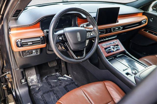 Used 2022 Lincoln Aviator Reserve w/ Equipment Group 201A AWD/4WD image 10
