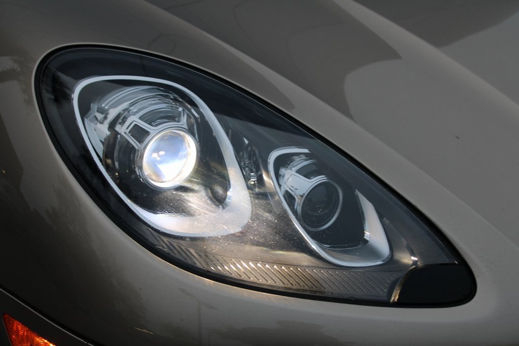 Used 2018 Porsche Macan image 12