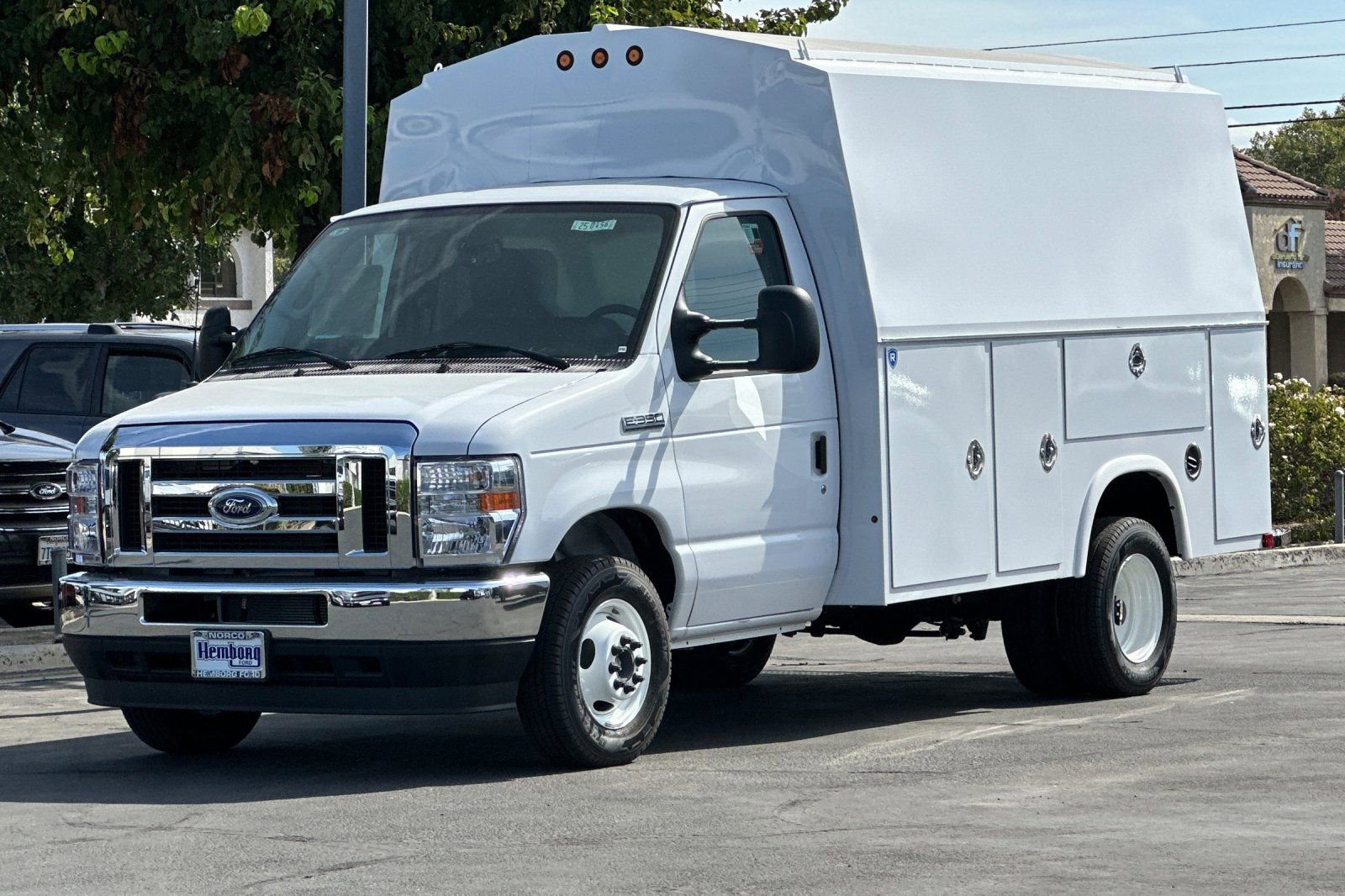 New 2025 Ford E-350 and Econoline 350 Super Duty w/ Power Equipment Group image 8