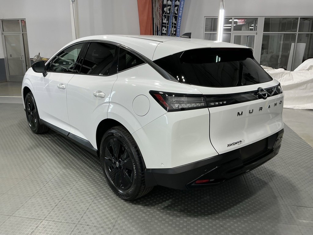 Used 2025 Nissan Murano SV image 38