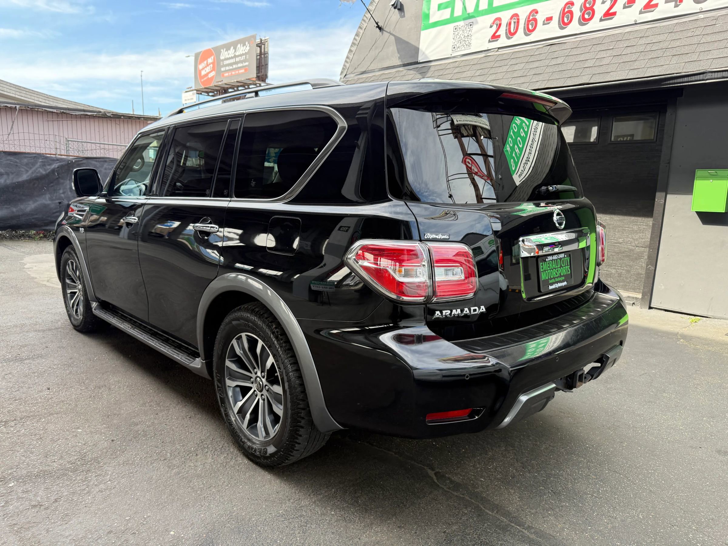 Used 2019 Nissan Armada SL w/ Premium Package AWD/4WD image 3