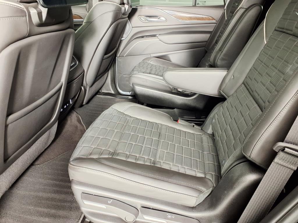 Certified 2024 Cadillac Escalade Sport Platinum w/ LPO, ONYX Package image 3