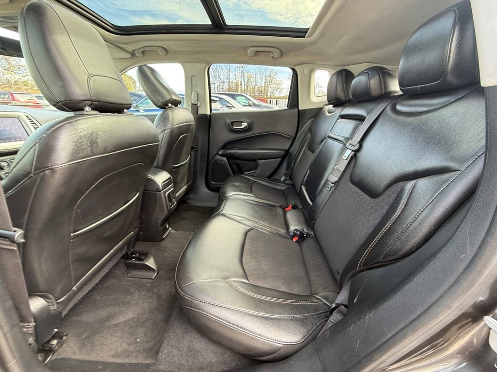 Used 2018 Jeep Compass Latitude w/ Popular Equipment Group FWD image 25