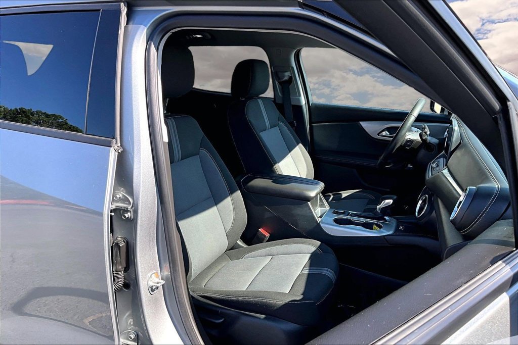 Used 2024 Chevrolet Blazer LT w/ Convenience Package FWD image 29