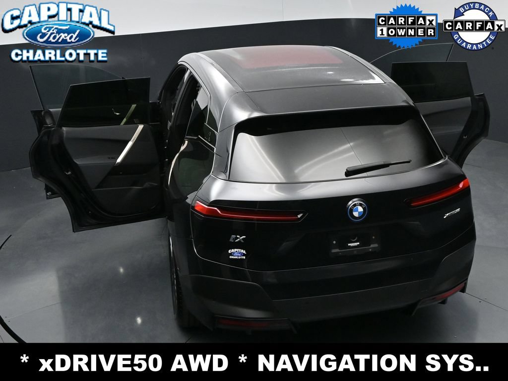 Used 2023 BMW iX xDrive50 AWD/4WD image 32