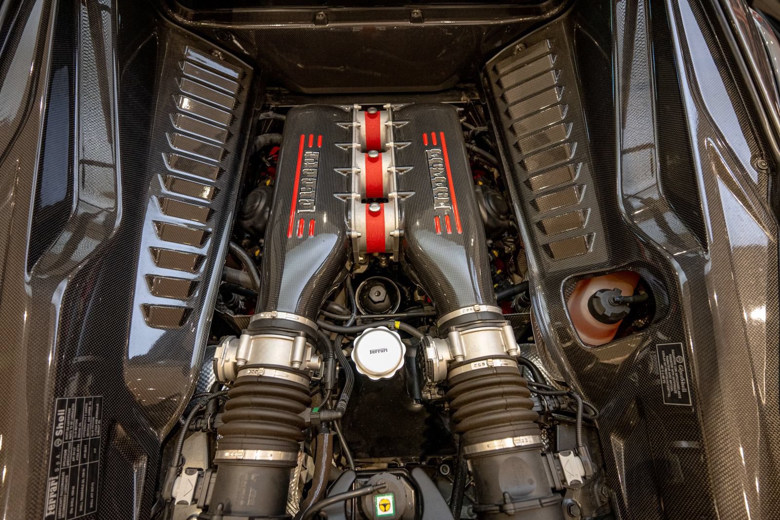 Used 2014 Ferrari 458 Speciale Coupe RWD image 24