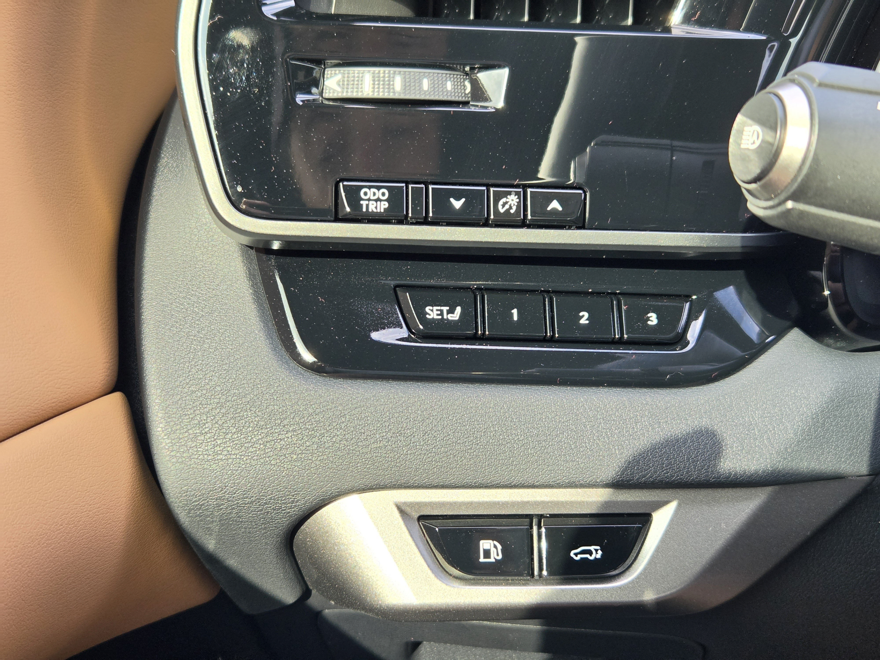 New 2026 Lexus RX 450h AWD w/ Convenience Package image 15