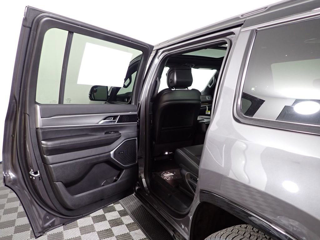 New 2026 Jeep Grand Wagoneer 4WD w/ Quick Order Packge 29V Upland image 38