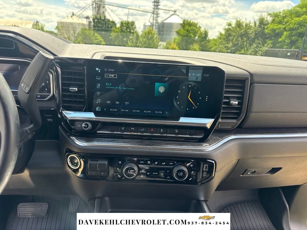 Used 2024 Chevrolet Silverado 2500 LTZ w/ LTZ Plus Package AWD/4WD image 25